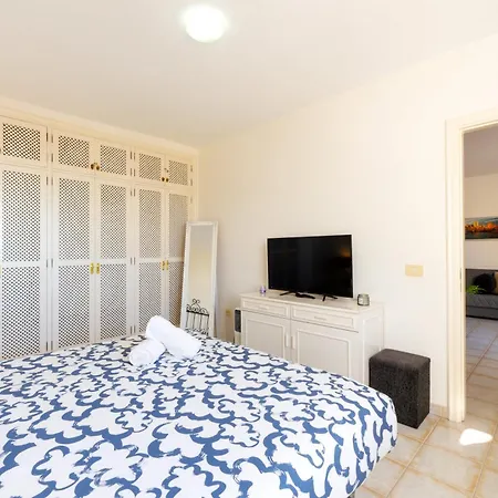 Spacious 1br & Heated Pool & Terrace With Amazing Views & By Aqua Vista Tenerife Appartamento Costa Adeje (Tenerife)